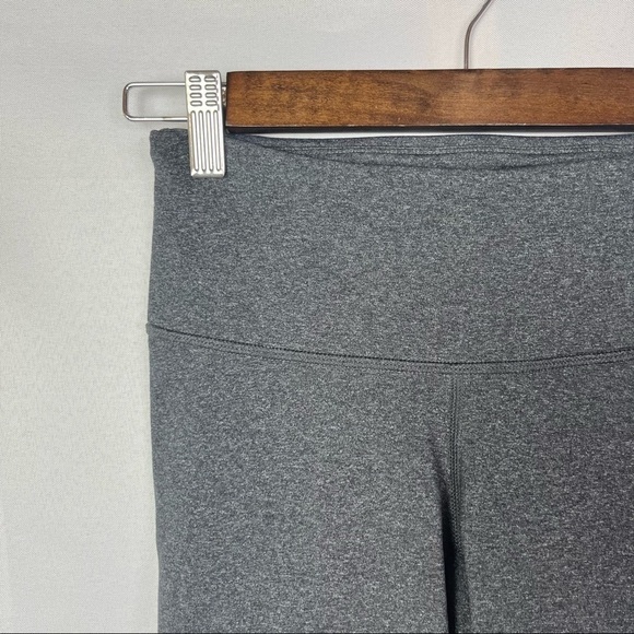 Prana Dark Charcoal Gray Pillar Capri Athletic Pants XS - Picture 4 of 5
